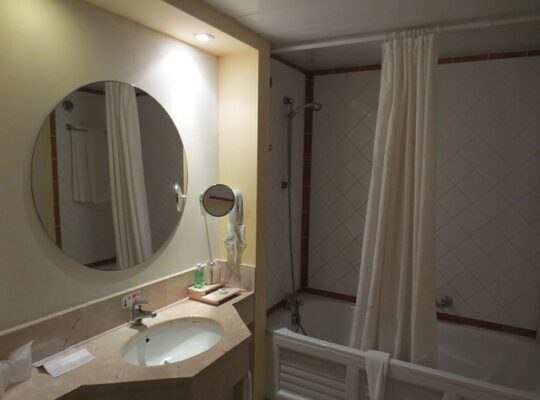 Sådan opgraderer du dit badeværelsesspejl – Fra almindeligt spejl til smart teknologi